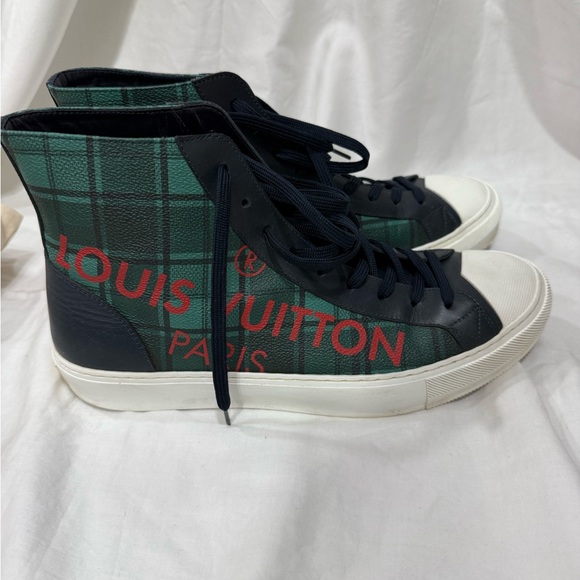 Louis Vuitton Green and Black High-Tops with White Soles - Picture 2 of 11